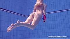 Swimming naked Thumb