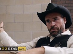 Brazzers - Lela Star fucked the sheriff but she did not fuck the deputy Thumb