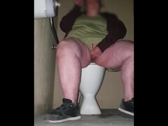 CUTE CHUBBY SLUT  PLAYS WITH HERSELF IN PUBLIC TOILET Thumb